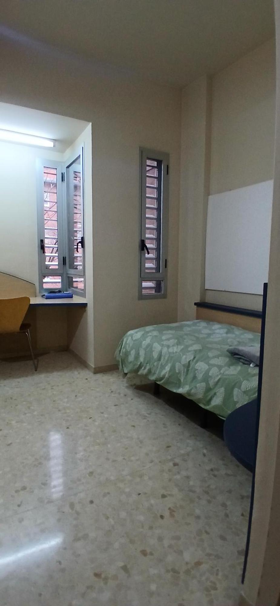 Larru Los Bermejales Residencia Universitaria Sevilla Dış mekan fotoğraf